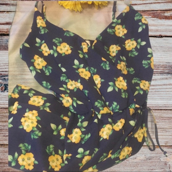 ❌DONATED❌Navy Blue Yellow Floral Elastic Waist Lined Shorts Romper - Picture 5 of 10